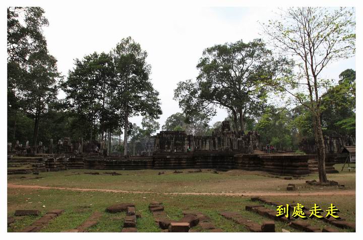 吳哥城之 鬥象台 及１２生肖塔